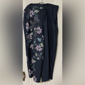 Vince Camuto Navy floral vine wide leg pants, Size 14